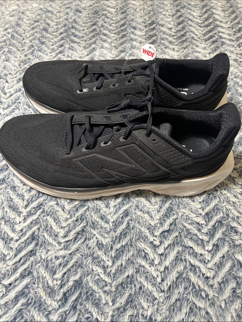 New Balance Men's Black Athletic Running Sneakers Fresh Foam